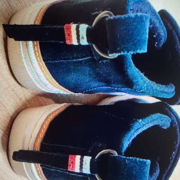 Toms Black Paxton Platform slip on shoes - Picture 4 of 5